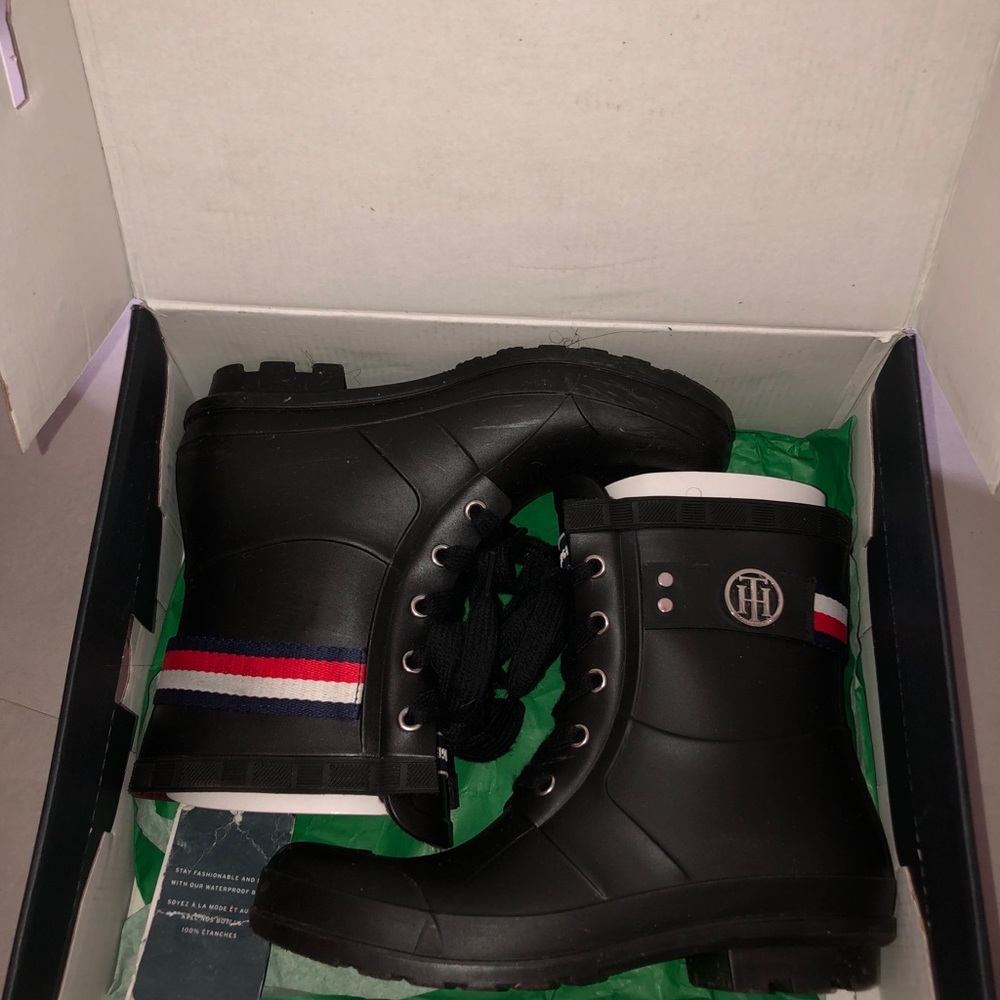 Tommy Hilfiger rain boots